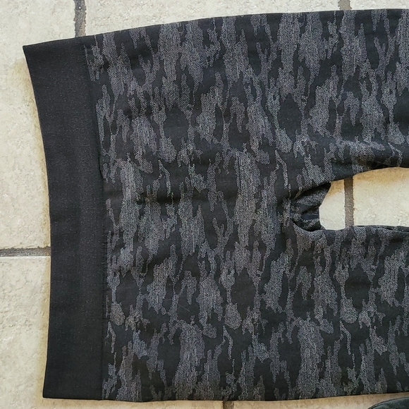 Camouflage Leggings - Picture 3 of 4